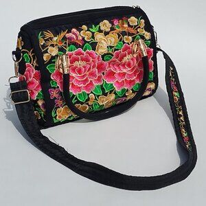 Bohemian Women’s Floral Embroidered Canvas Shoulder Bag Vintage Boho Travel Tote